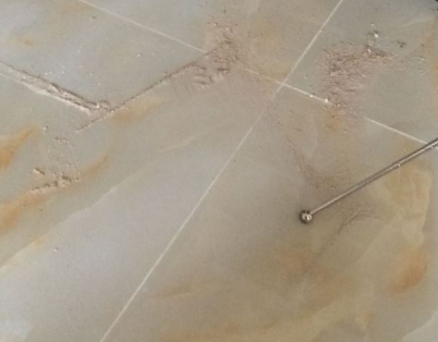 保定市瓷砖空鼓维修公司分享粘合剂选择不当在瓷砖铺贴过程中可能导致以下问题