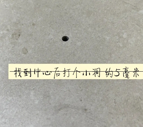 保定市瓷砖空鼓维修公司专业解答在瓷砖铺贴过程中，如果砂料搅拌不均匀，将会带来以下问题